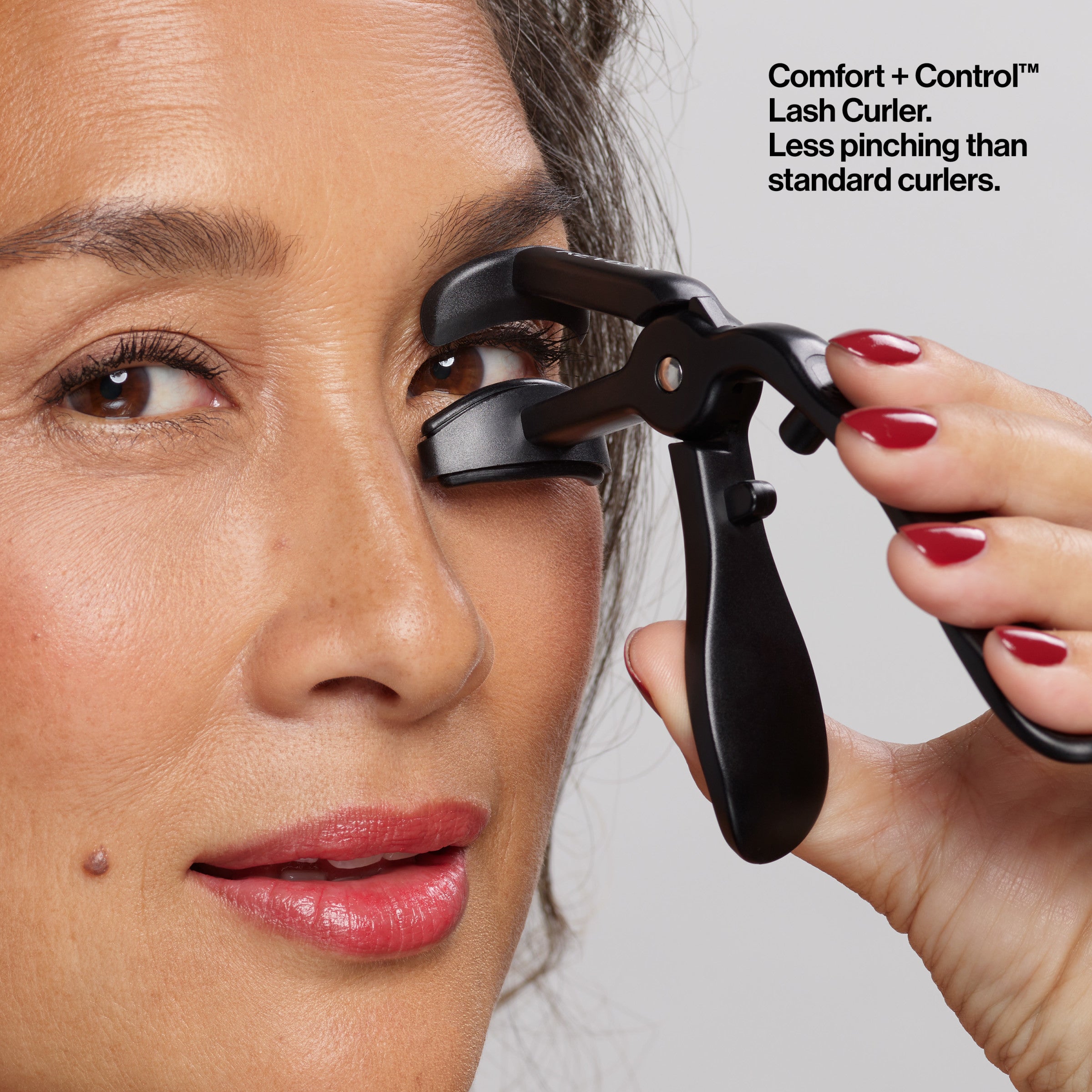 revlon-comfort-control-lash-curler-rizador-de-pesta-as-adaptable-a-la-mayor-a-de image 5