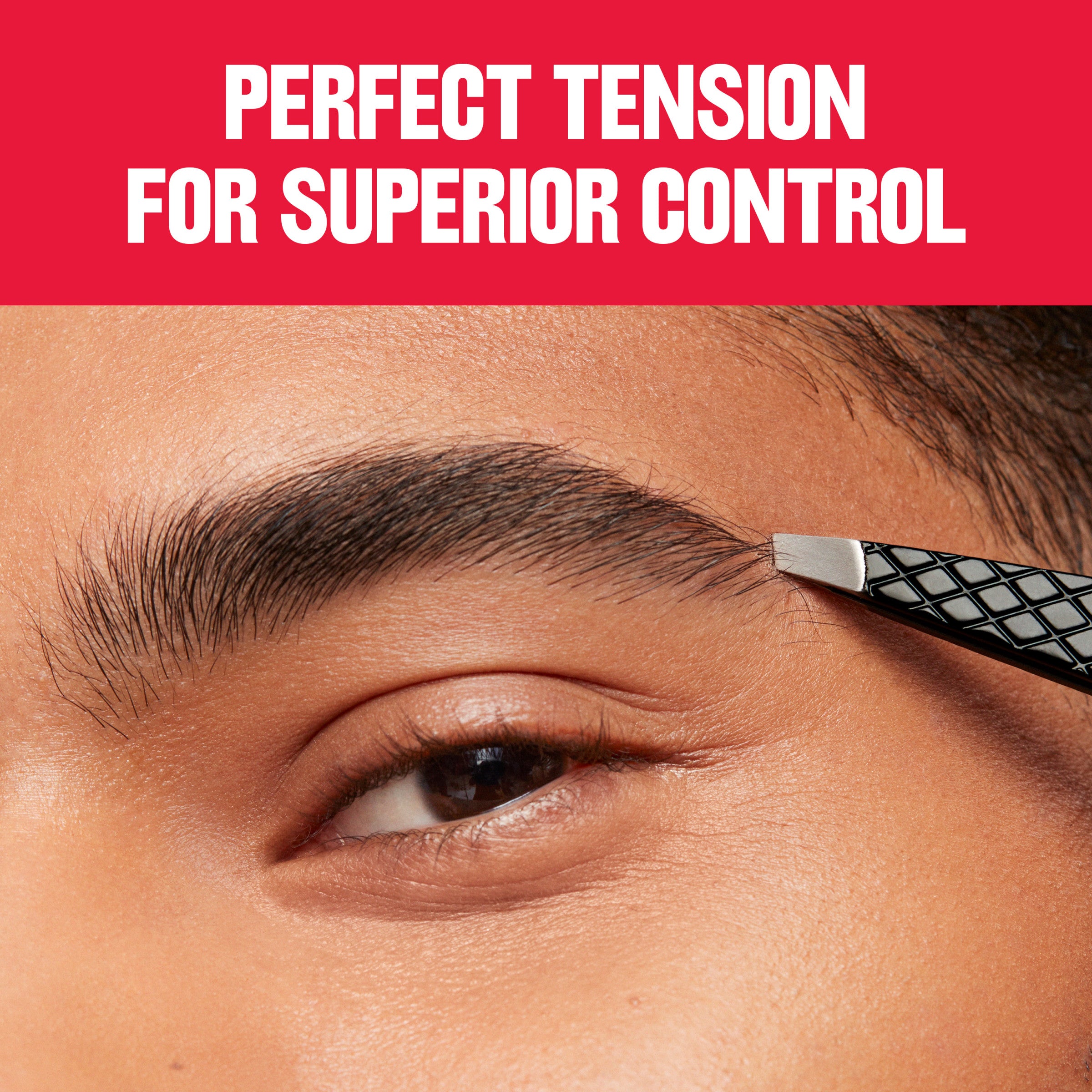revlon-expert-slant-tip-tweezers-pinzas-de-cejas-de-punta-biselada-en-acero-inox image 5